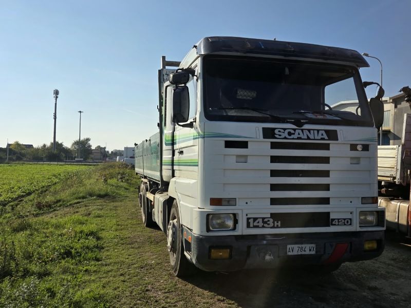 Scania 143H